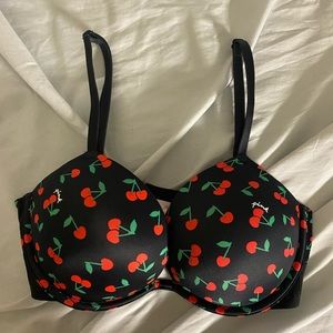 PINK Victoria Secret Super Push up bra